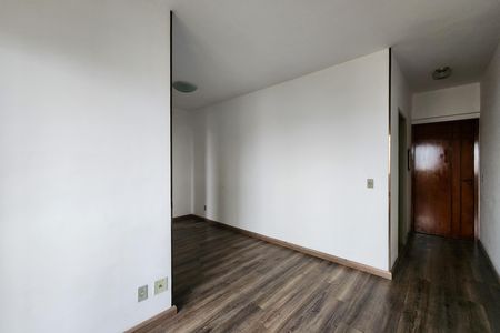 Apartamento para alugar com 78m², 3 quartos e 1 vaga Apartamento para alugar com 78m², 3 quartos e 1 vagaSala