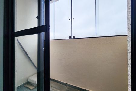 Apartamento para alugar com 78m², 3 quartos e 1 vaga Apartamento para alugar com 78m², 3 quartos e 1 vagaVaranda
