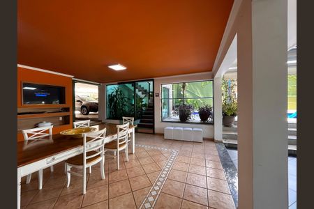 Casa à venda com 490m², 4 quartos e 4 vagasÁrea gourmet