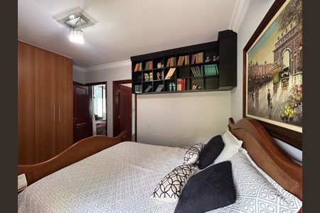 Casa à venda com 490m², 4 quartos e 4 vagasSuíte 1