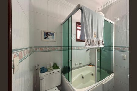 Casa à venda com 490m², 4 quartos e 4 vagasBanheiro 1