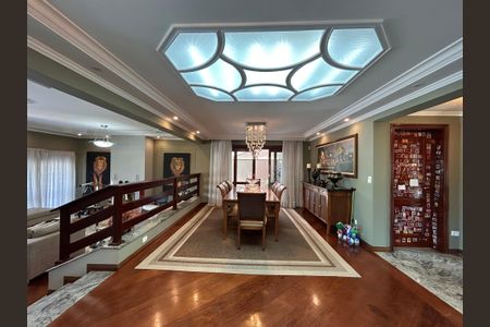 Casa à venda com 490m², 4 quartos e 4 vagasSala de Jantar