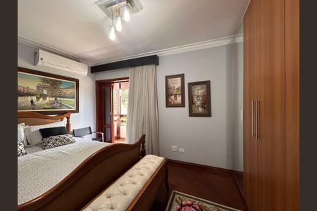 Casa à venda com 490m², 4 quartos e 4 vagasSuíte 1