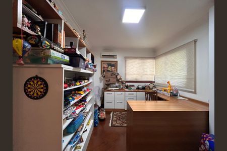 Casa à venda com 490m², 4 quartos e 4 vagasQuarto 3