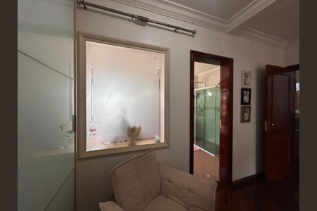 Casa à venda com 490m², 4 quartos e 4 vagasSuíte 2