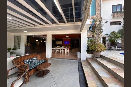 Casa à venda com 490m², 4 quartos e 4 vagasÁrea Gourmet 2