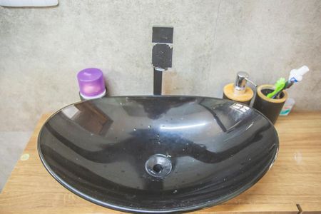 Apartamento à venda com 120m², 2 quartos e sem vaga Apartamento à venda com 120m², 2 quartos e sem vagaBanheiro