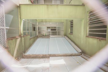 Apartamento à venda com 120m², 2 quartos e sem vaga Apartamento à venda com 120m², 2 quartos e sem vagaVista