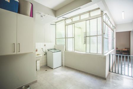 Apartamento à venda com 120m², 2 quartos e sem vaga Apartamento à venda com 120m², 2 quartos e sem vagaÁrea de Serviço