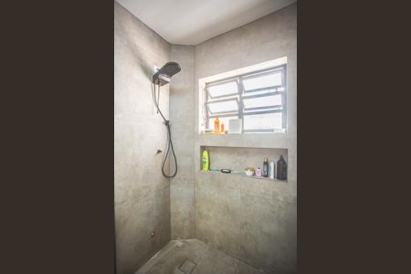 Apartamento à venda com 120m², 2 quartos e sem vaga Apartamento à venda com 120m², 2 quartos e sem vagaBanheiro