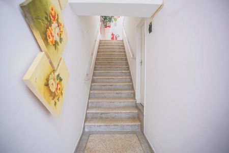 Apartamento à venda com 120m², 2 quartos e sem vaga Apartamento à venda com 120m², 2 quartos e sem vagaHall social