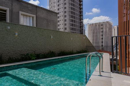 Studio à venda com 29m², 1 quarto e sem vagaPiscina