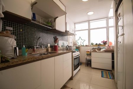 Apartamento à venda com 75m², 2 quartos e sem vaga Apartamento à venda com 75m², 2 quartos e sem vagaCozinha/Área de serviço