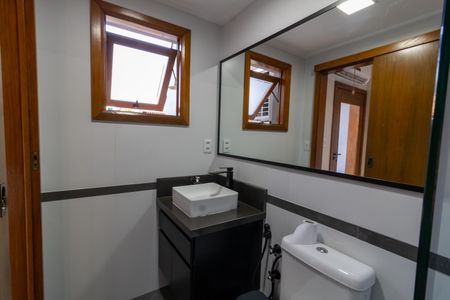 Casa à venda com 141m², 3 quartos e 1 vaga Casa à venda com 141m², 3 quartos e 1 vagaBanheiro