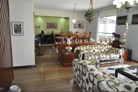 Apartamento à venda com 420m², 4 quartos e 4 vagasSala