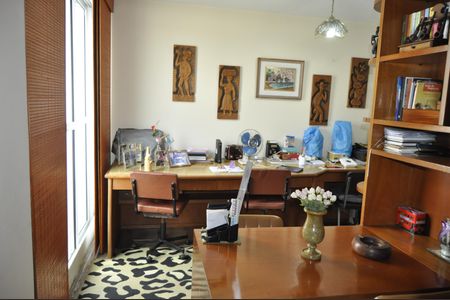 Apartamento à venda com 420m², 4 quartos e 4 vagasEscritório