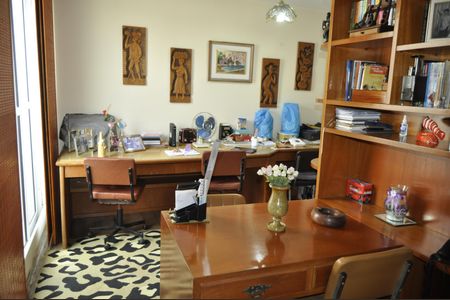 Apartamento à venda com 420m², 4 quartos e 4 vagasEscritório