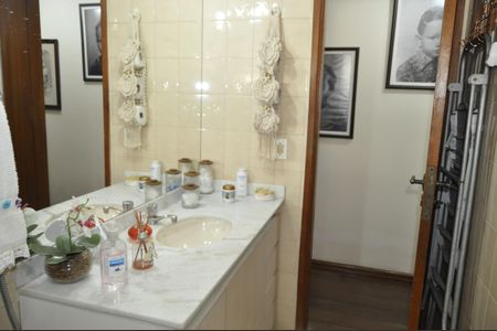 Apartamento à venda com 420m², 4 quartos e 4 vagasBanheiro