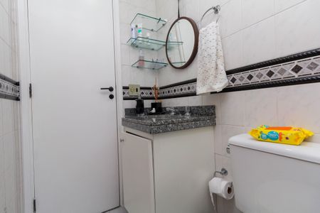 Apartamento à venda com 92m², 3 quartos e 2 vagas Apartamento à venda com 92m², 3 quartos e 2 vagasBanheiro 2