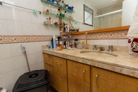 Apartamento à venda com 92m², 3 quartos e 2 vagas Apartamento à venda com 92m², 3 quartos e 2 vagasBanheiro da Suíte