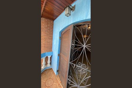 Casa para alugar com 342m², 4 quartos e 6 vagas Casa para alugar com 342m², 4 quartos e 6 vagasSuite Varanda