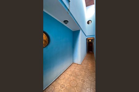 Casa para alugar com 342m², 4 quartos e 6 vagas Casa para alugar com 342m², 4 quartos e 6 vagasQuintal - Corredor