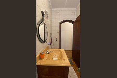 Casa para alugar com 342m², 4 quartos e 6 vagas Casa para alugar com 342m², 4 quartos e 6 vagasBanheiro