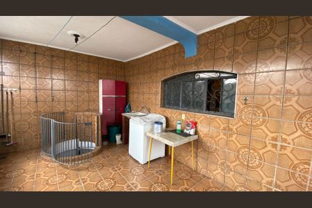 Casa para alugar com 342m², 4 quartos e 6 vagas Casa para alugar com 342m², 4 quartos e 6 vagasÁrea de Serviço