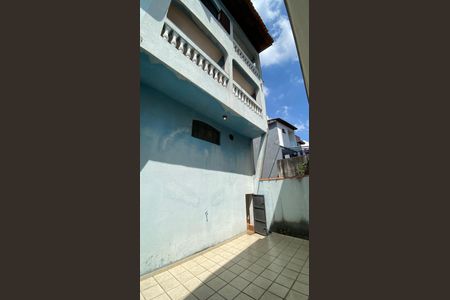 Casa para alugar com 342m², 4 quartos e 6 vagas Casa para alugar com 342m², 4 quartos e 6 vagasQuintal