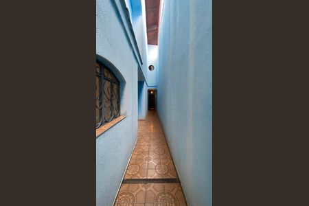 Casa para alugar com 342m², 4 quartos e 6 vagas Casa para alugar com 342m², 4 quartos e 6 vagasQuintal - Corredor