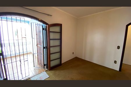 Casa para alugar com 342m², 4 quartos e 6 vagas Casa para alugar com 342m², 4 quartos e 6 vagasQuarto 1