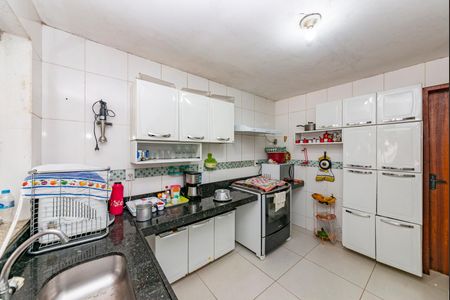 Casa à venda com 360m², 5 quartos e 5 vagasCozinha 1