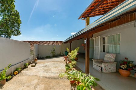 Casa à venda com 360m², 5 quartos e 5 vagasÁrea Externa