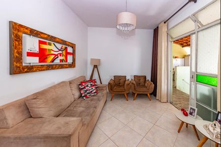 Casa à venda com 360m², 5 quartos e 5 vagasCasa 2 - Sala 1