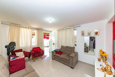 Casa à venda com 360m², 5 quartos e 5 vagasSala 1