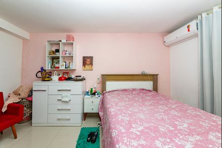 Casa à venda com 360m², 5 quartos e 5 vagasQuarto 3