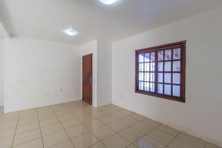 Casa à venda com 100m², 2 quartos e 2 vagas Casa à venda com 100m², 2 quartos e 2 vagasSala