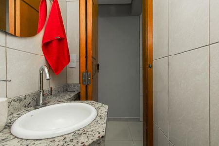 Casa de condomínio à venda com 100m², 2 quartos e 2 vagas Casa de condomínio à venda com 100m², 2 quartos e 2 vagasLavabo Sala