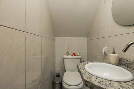 Casa de condomínio à venda com 100m², 2 quartos e 2 vagas Casa de condomínio à venda com 100m², 2 quartos e 2 vagasLavabo Sala