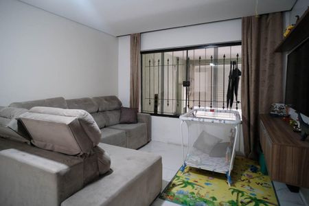 Casa para alugar com 140m², 3 quartos e 4 vagasSala