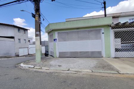 Casa para alugar com 140m², 3 quartos e 4 vagasFachada