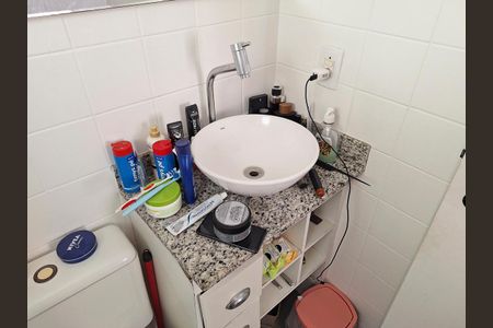 Apartamento à venda com 58m², 3 quartos e 1 vagaBanheiro Quarto 2