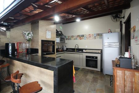 Casa de condomínio à venda com 313m², 5 quartos e 7 vagasChurrasqueira