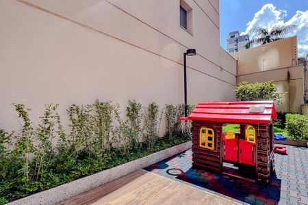 Apartamento à venda com 153m², 3 quartos e 2 vagasÁrea comum - Playground