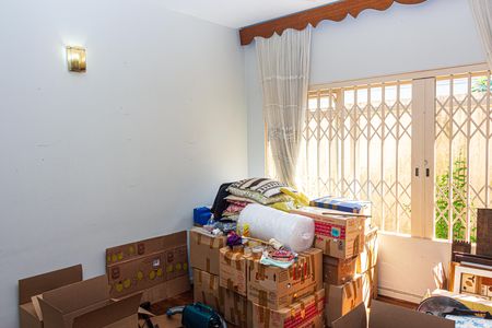 Casa à venda com 280m², 4 quartos e 8 vagas Casa à venda com 280m², 4 quartos e 8 vagasSala