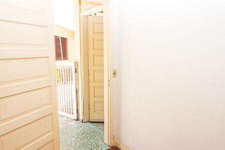 Casa à venda com 280m², 4 quartos e 8 vagas Casa à venda com 280m², 4 quartos e 8 vagasQuarto de Serviço