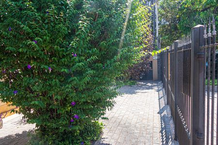 Casa à venda com 280m², 4 quartos e 8 vagas Casa à venda com 280m², 4 quartos e 8 vagasJardim