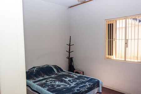 Casa à venda com 280m², 4 quartos e 8 vagas Casa à venda com 280m², 4 quartos e 8 vagasQuarto 2