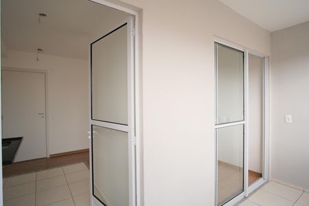 Apartamento para alugar com 42m², 2 quartos e sem vagaVaranda