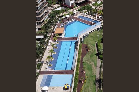 Apartamento para alugar com 280m², 4 quartos e 3 vagasÁrea comum - Piscina